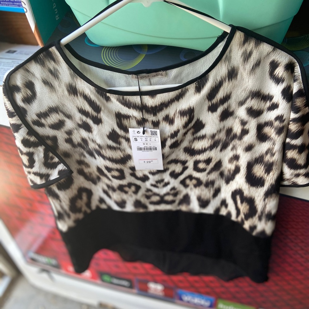 Zara blouse - Picture 3 of 3